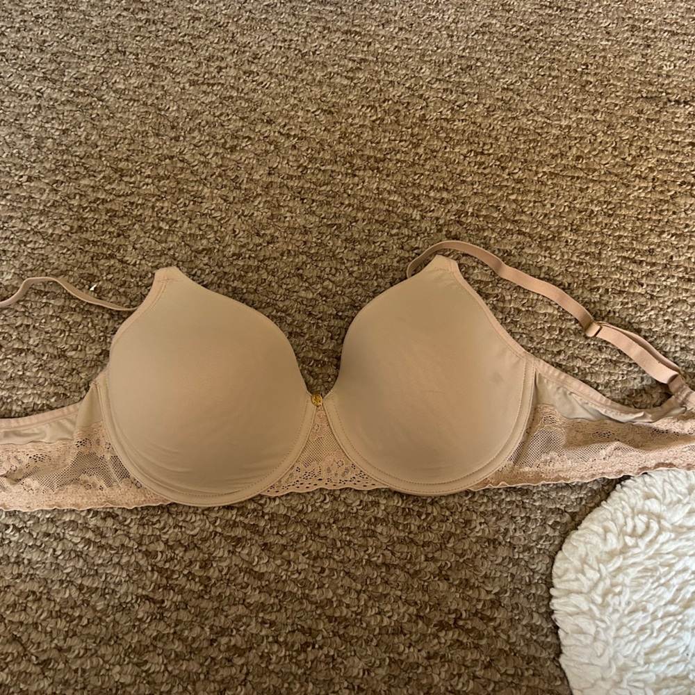 Natori 34D Nude bra. Excellent condition